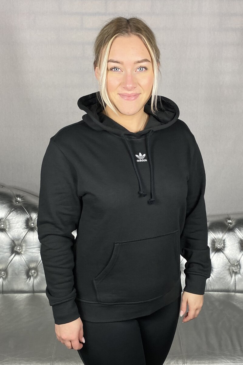 Adidas-Adicolor-Essentials-Hoodie-Dam-Svart-10