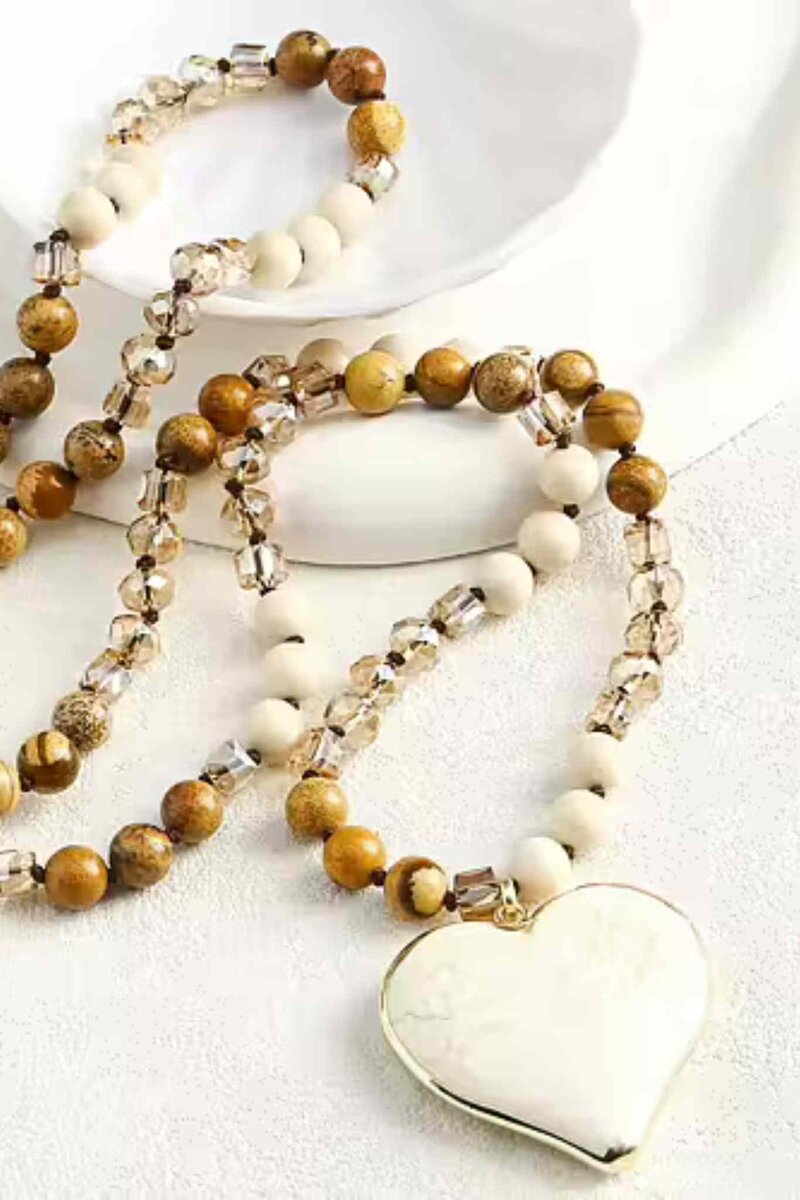 By-Odahl-Julia-Halsband-Cream-Heart-Stone-1