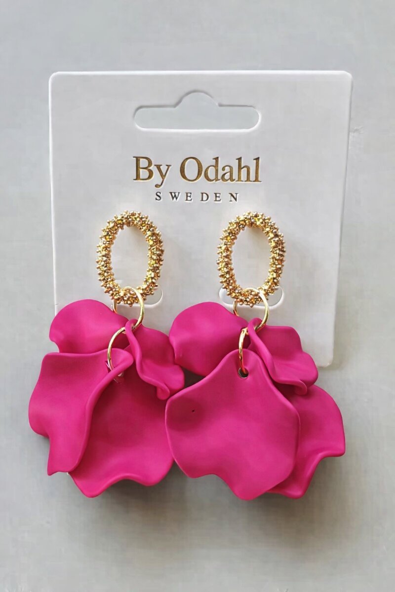 By-Odahl-Nellie-Orhangen-Cerise-1