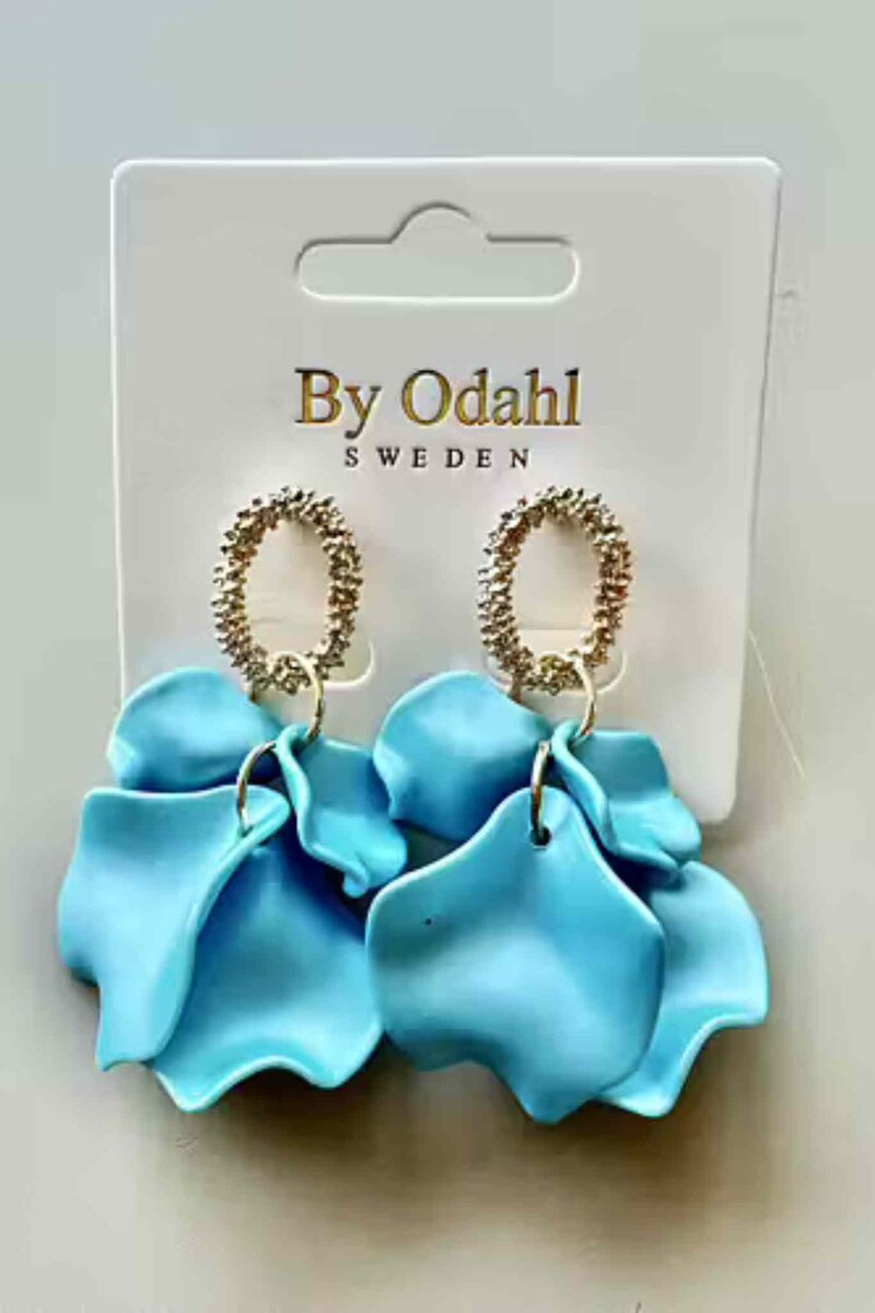 By-Odahl-Nellie-Orhangen-Light-Blue-Silk-1