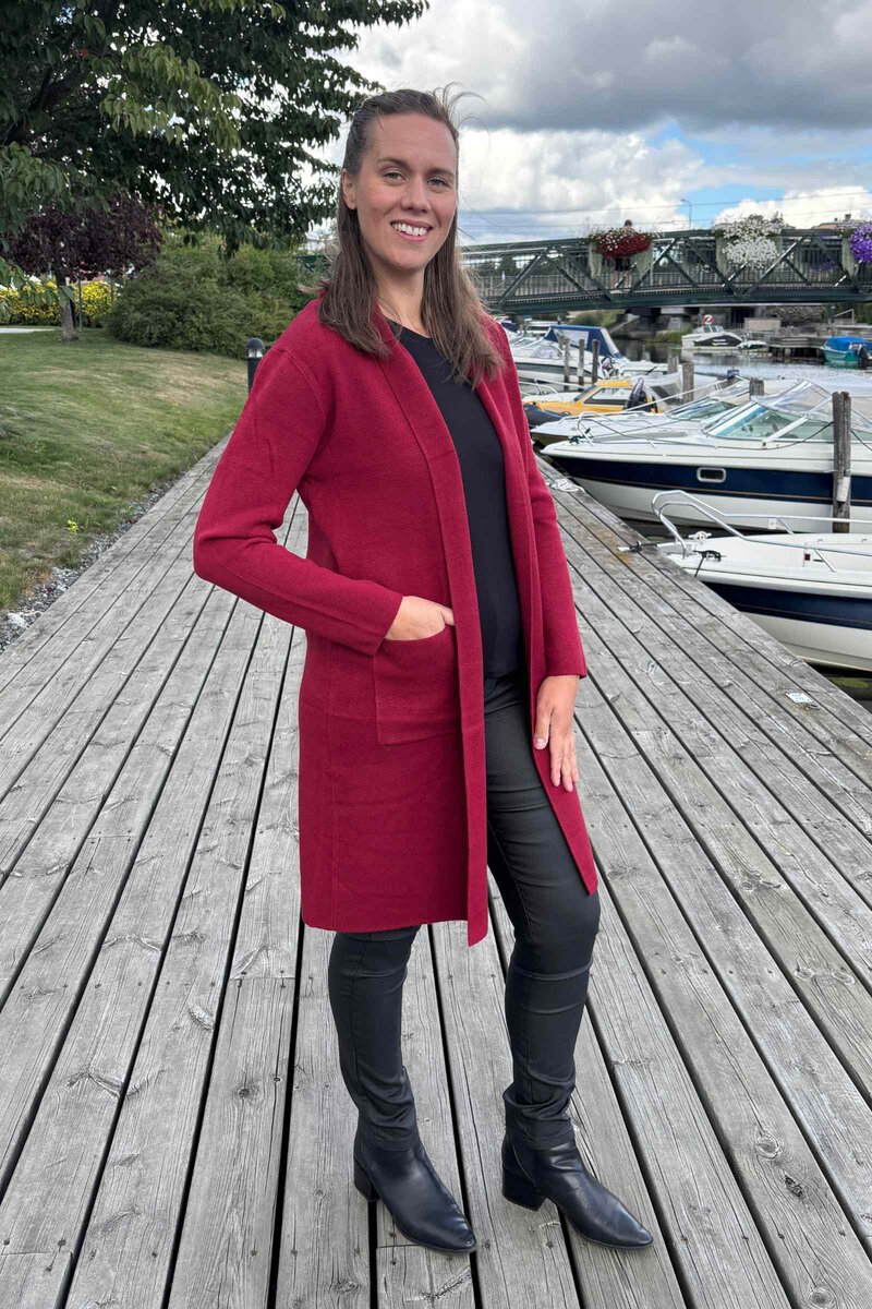 CC-Fashion-Inger-Stickad-Kofta-Dam-Deep-Red-1