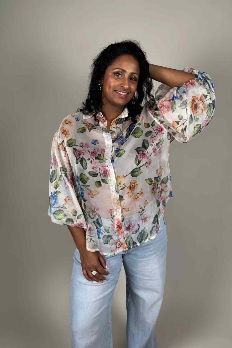 Camicia-Nova-Blus-med-Puffarm-Dam-White-1