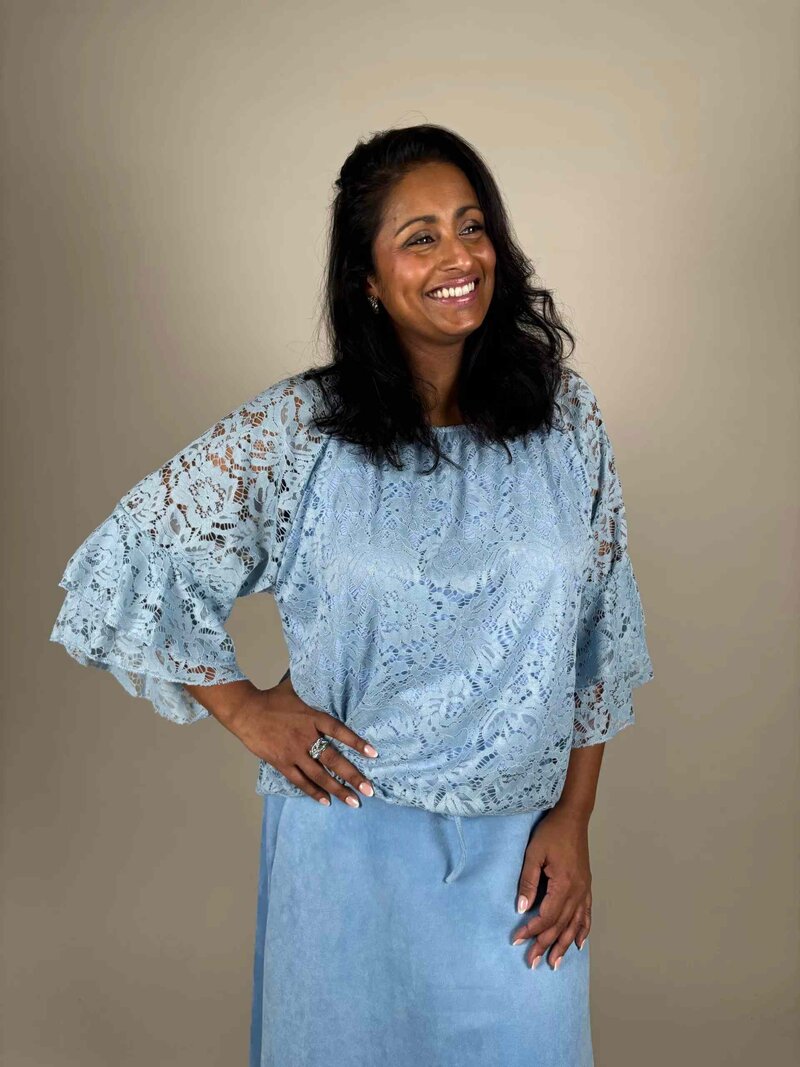 Camicia-Rosalia-Spets-Topp-Dam-Light-Blue-1