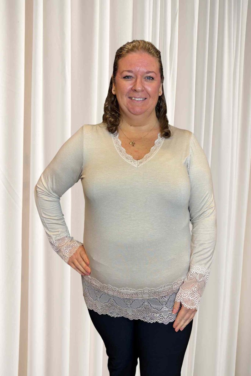 Chica-London-Gwynne-Langarmad-Topp-med-Spets-Dam-Beige-1