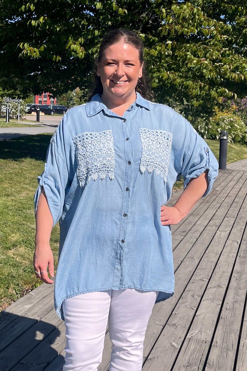 Chica-London-Junie-Jeansblus-Dam-Light-Denim-1