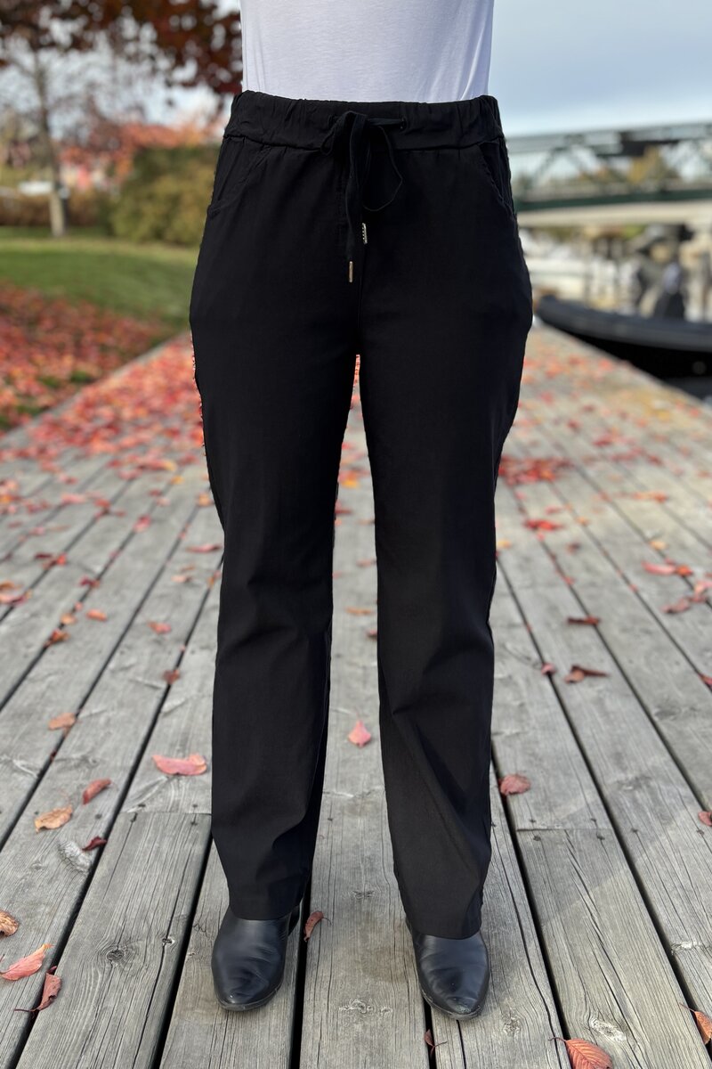 Chica-London-Zuri-Byxa-Dam-Black-1