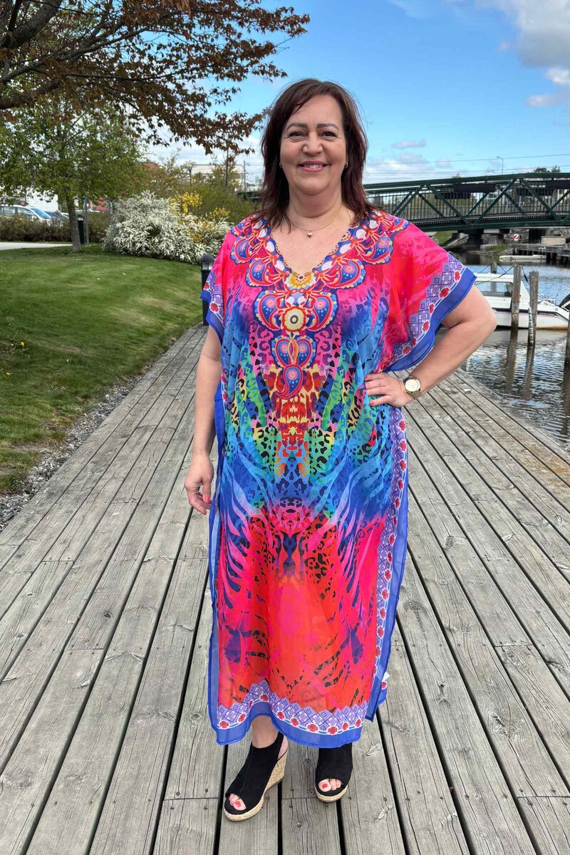 Emeraude-Molly-V-ringad-Strandklanning-Dam-Multi-Color-1
