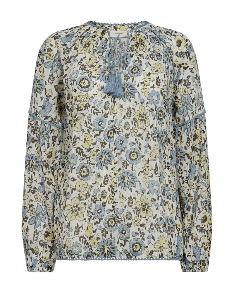 Freequent-Carin-Blus-Dam-Star-Off-White-W-Chambray-Blue-1