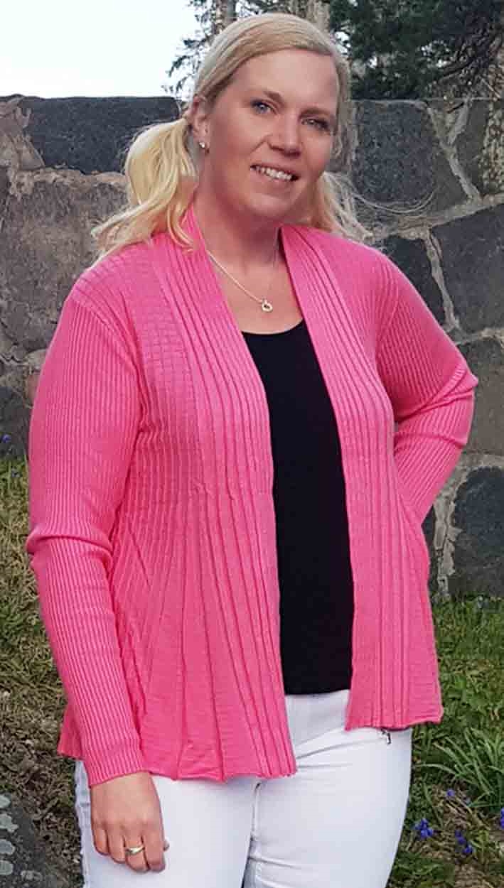 Freequent Claudisse Kort Cardigan Dam Rosa SMILE. Freequent Claudisse Kort Cardigan Dam Rosa SMILE.