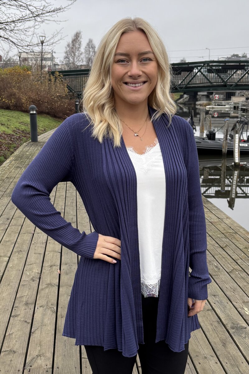 Freequent-Claudisse-Long-Cardigan-Dam-Patriot-Blue-10