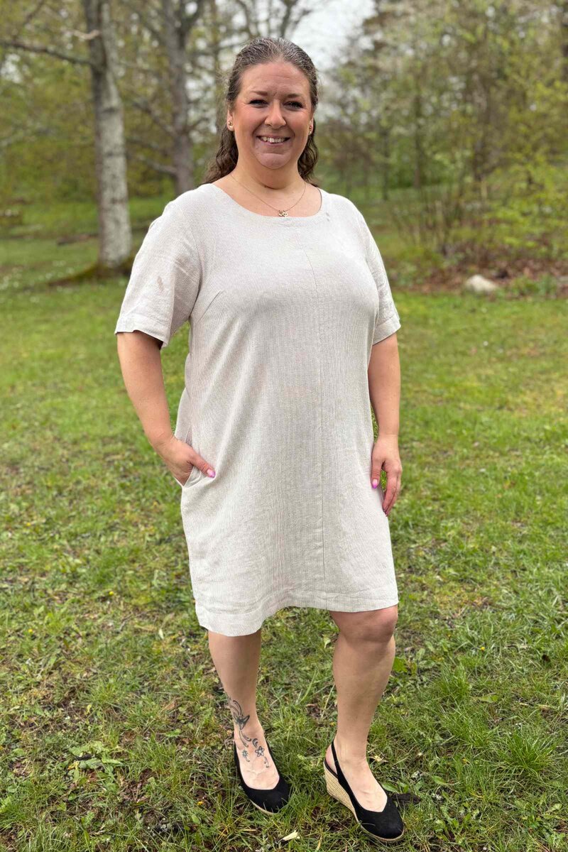 Freequent-Lava-Klanning-Dam-Simply-Taupe-With-Off-White-1