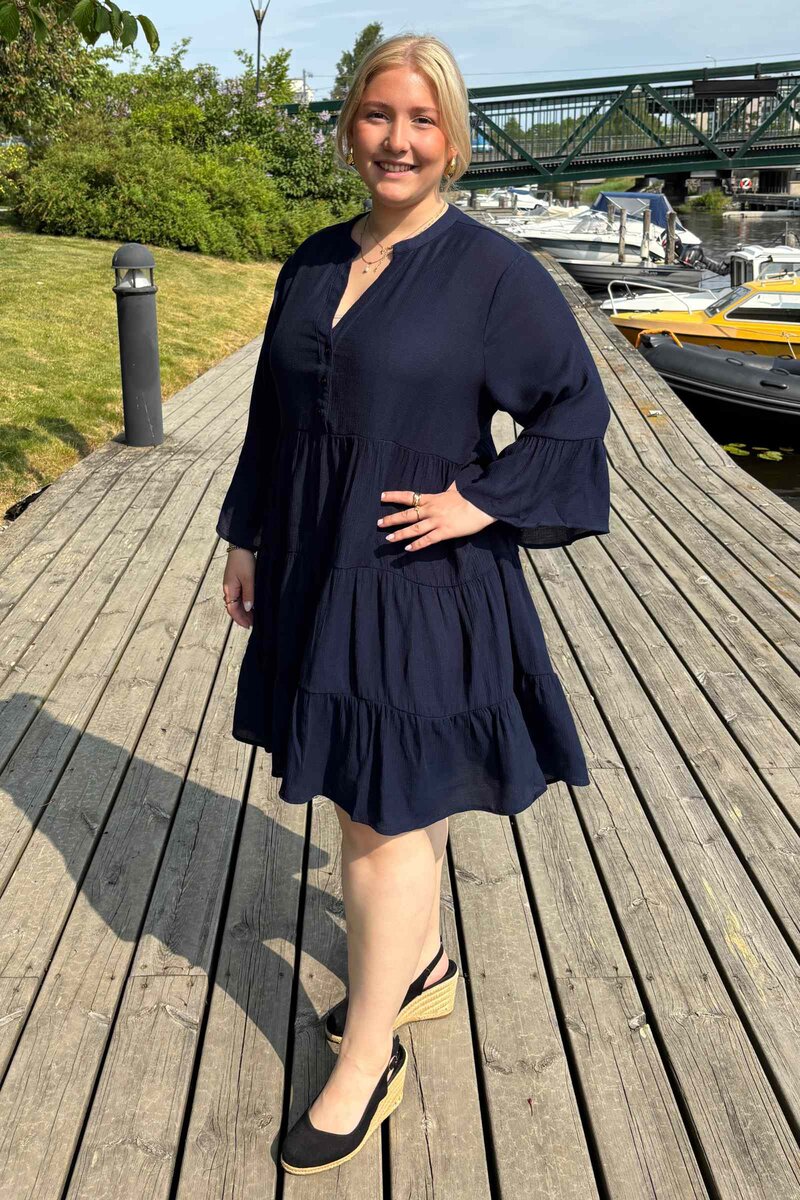 Freequent-Vigge-Klanning-Dam-Navy-Blazer-10