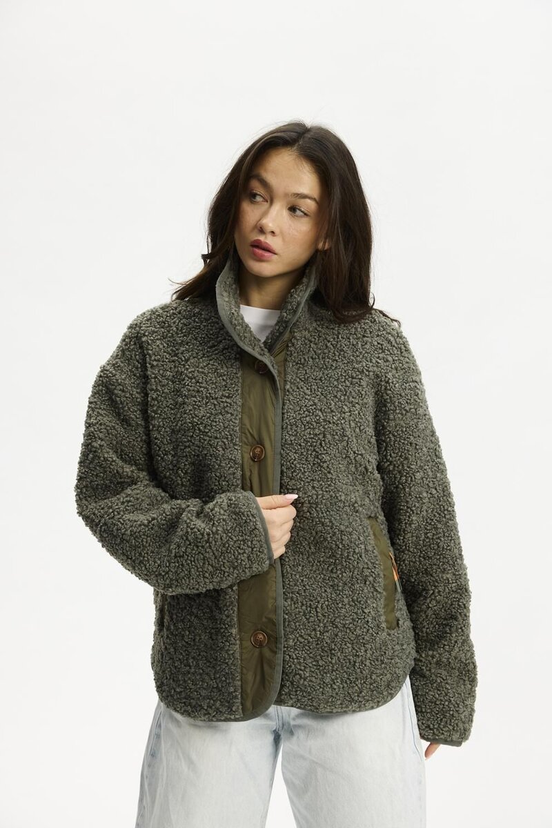 Hanoi-Pilejacka-Dam-Mulled-Basil-Kopenhaken--Smilebutiken-1