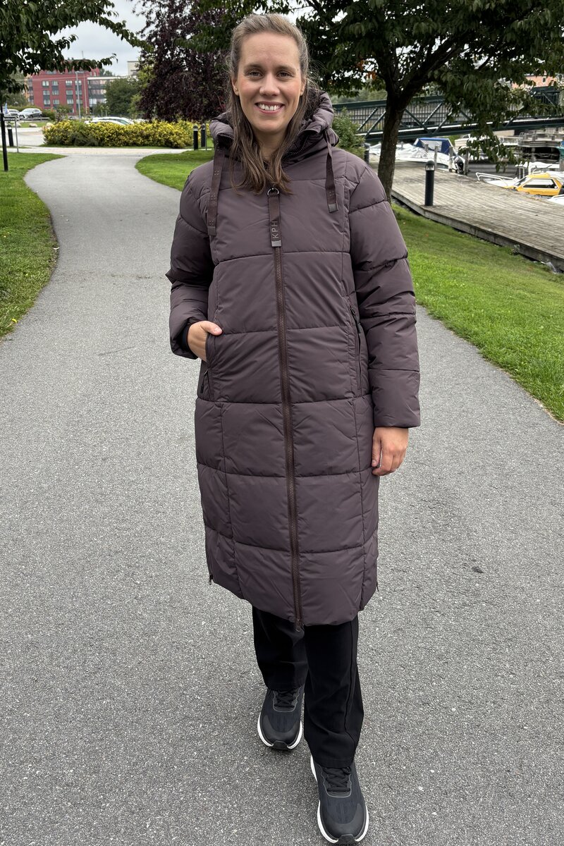 Kopenhaken-Ayla-Vinterparkas-Dam-Raisin-9