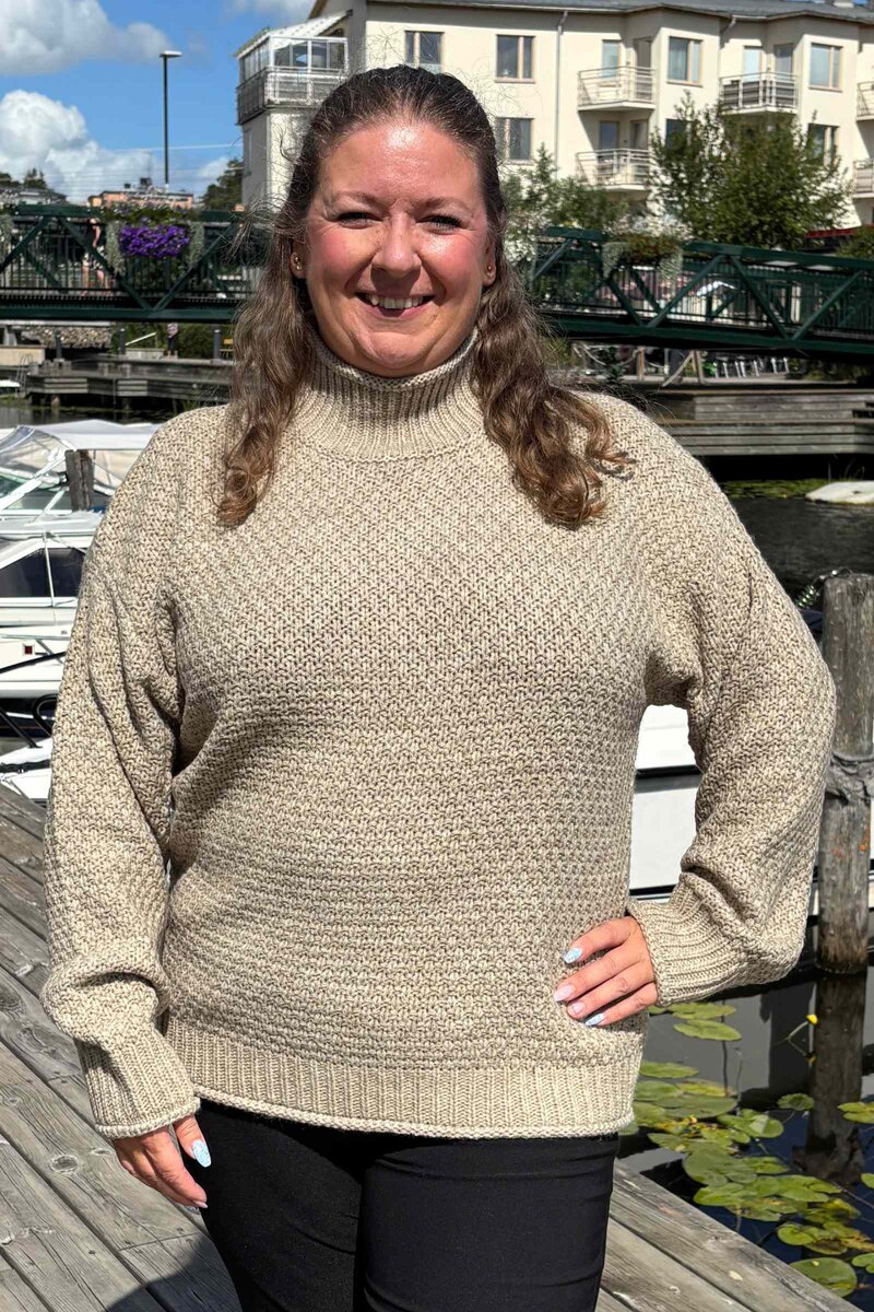 Kopenhaken-Elina-Polotroja-Dam-Desert-Taupe-1