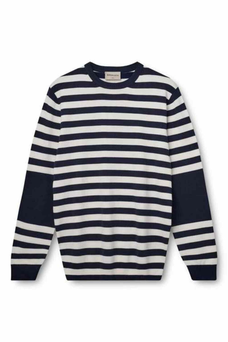 Kopenhaken-William-Troja-Herr-Navy-1