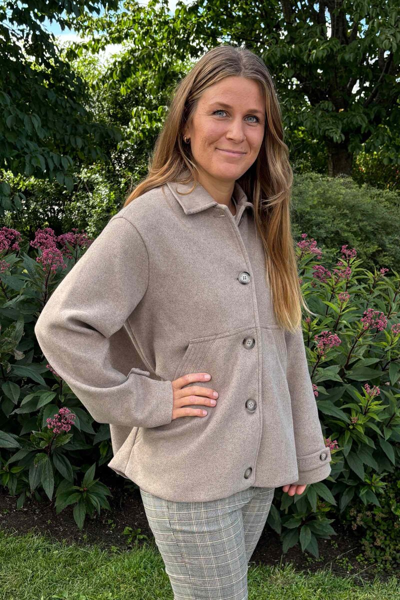Kopenhaken-Wooli-Studio-Jacket-Dam-Morel-Brown-10