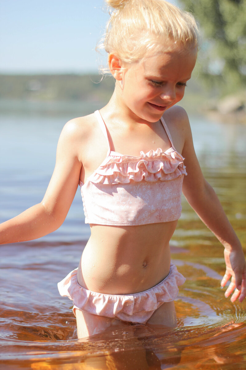 Lindberg-June-Bikini-Barn-Blush-3