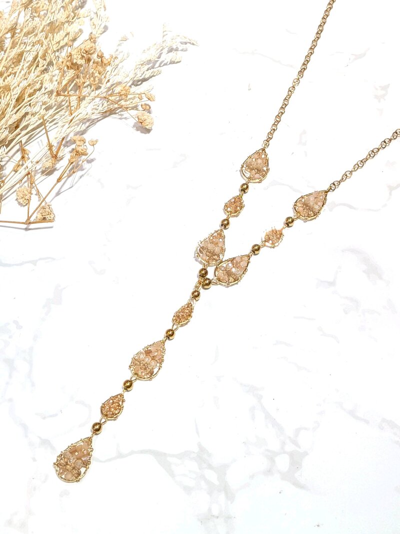 Lolo---Yaya-Jiselle-Halsband-Dam-Beige-1.JPG