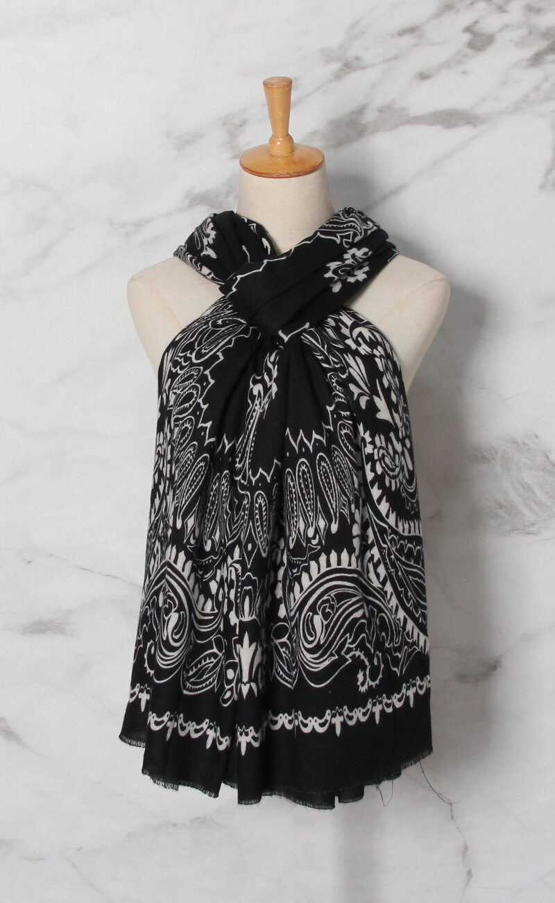 MM-Sweet-Myrtle-Lang-Scarf-Dam-Black-1