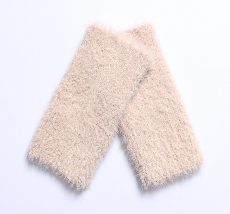 MM-Sweet-Rowena-Handledsvarmare-Med-Tumhal-Dam-Beige-1