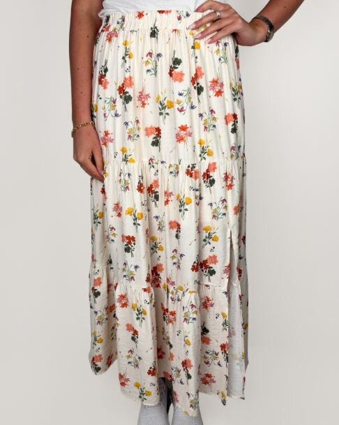 Maliyah-Blommig-Kjol-Dam-Beige-Inapril1986--Smilebutiken-1