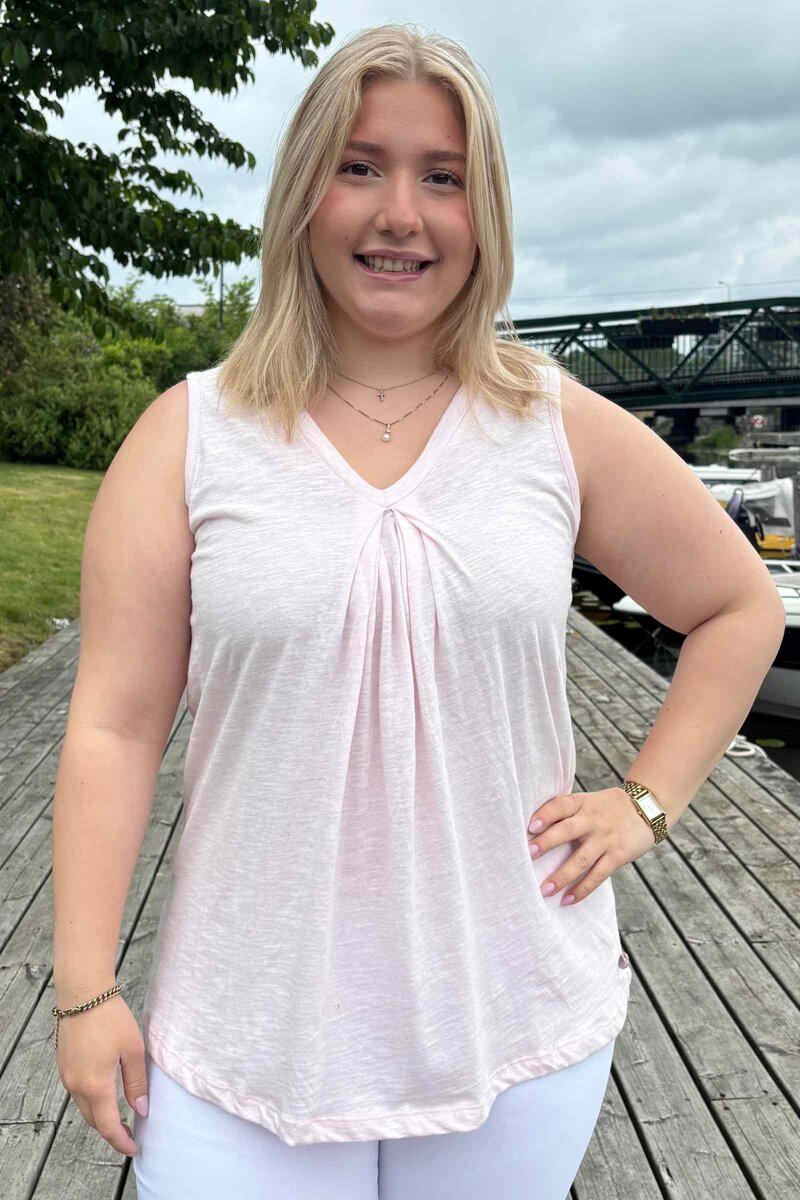 Marine-Leslie-Linne-Dam-Pink-10