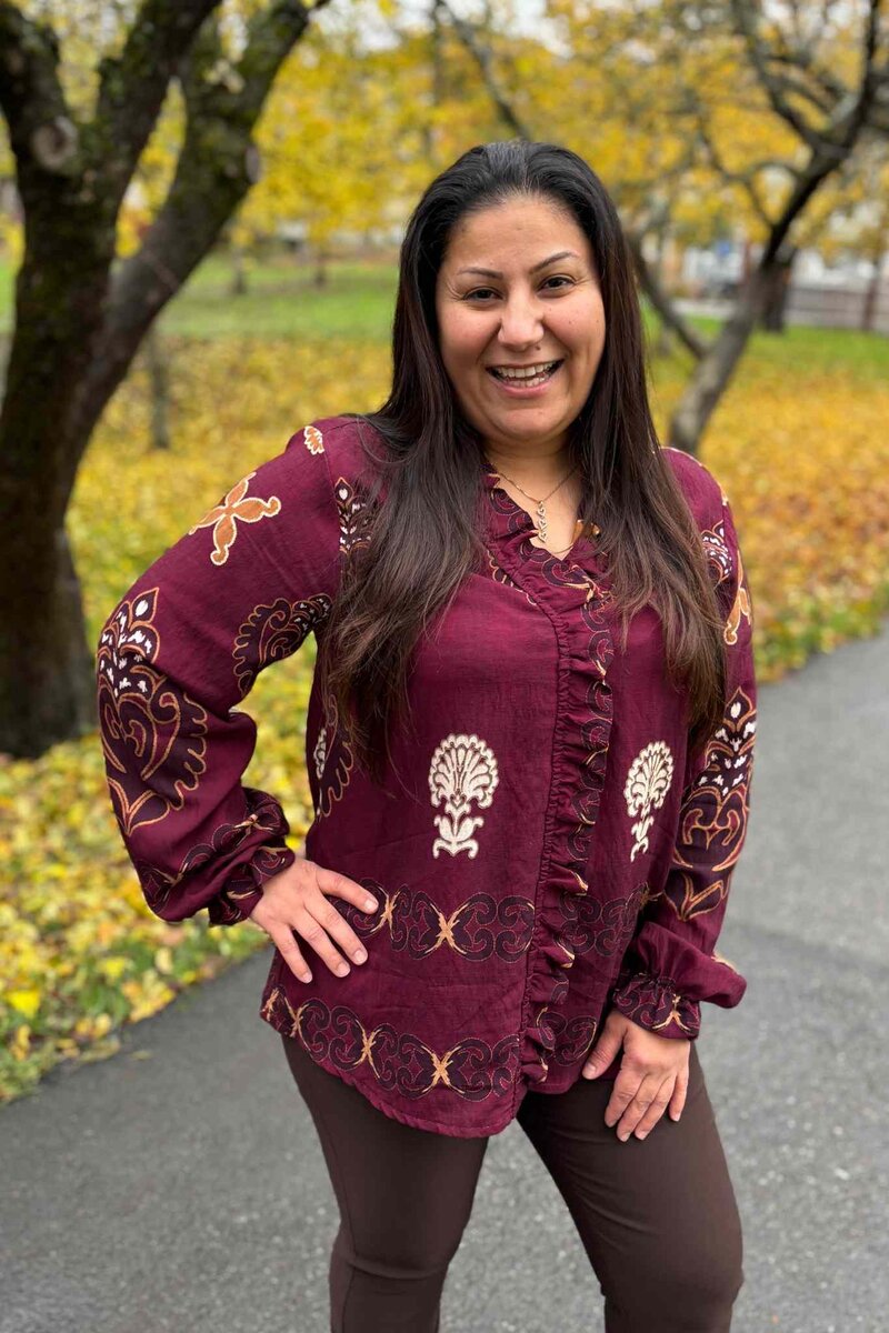 Marta-du-Chateau-Brook-Blus-Dam-Bordeaux-10