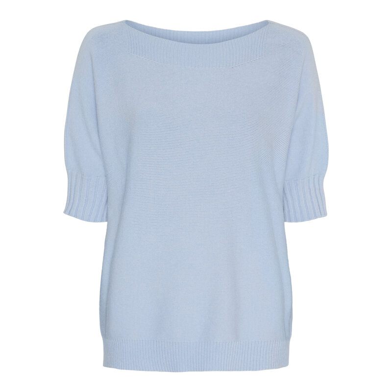 Marta-du-Chateau-Constanza-Stickad-Troja-Dam-Cielo-1