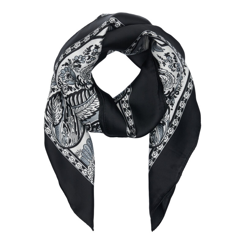 Marta-du-Chateau-Juline-Scarf-Dam-Black-4-1