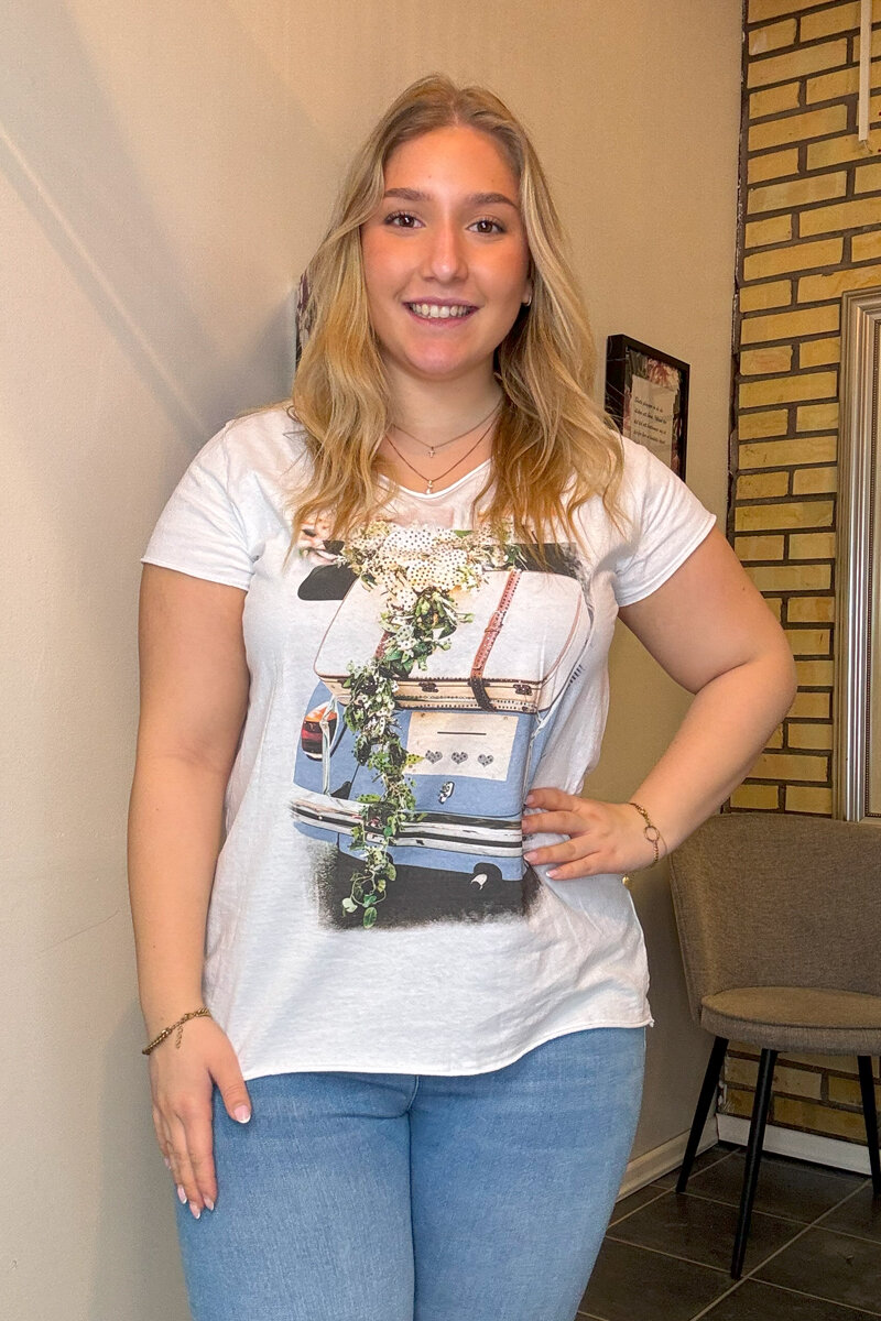 Marta-du-Chateau-Marie-T-shirt-Dam-Blue-Car-1