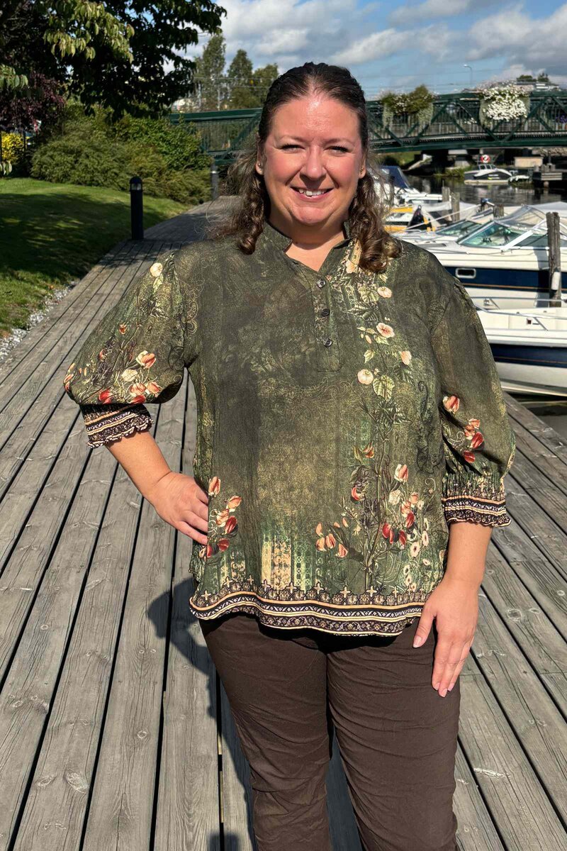 Marta-du-Chateau-Melisande-Blus-Dam-Military-10