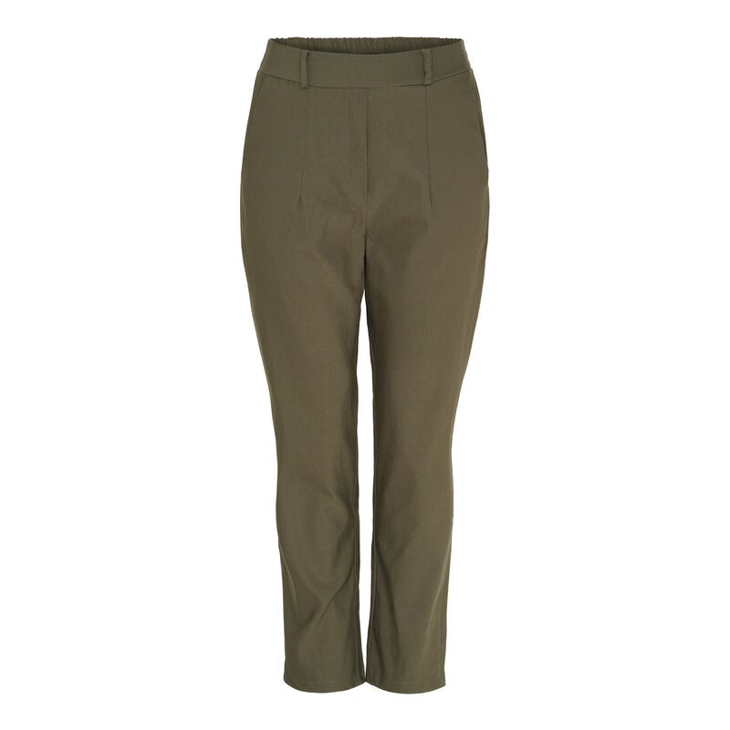 Marta-du-Chateau-Uma-Ankelbyxa-Dam-Military-1