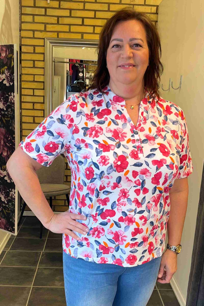 Micha-Kennedy-Topp-Dam-Pink-Print-10
