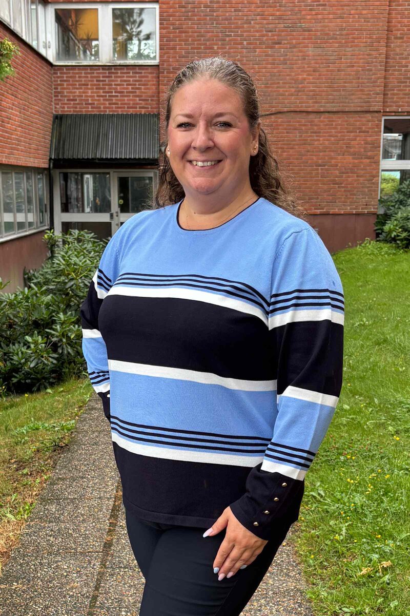 Micha-Reese-Pullover-Dam-Blue-Navy-1