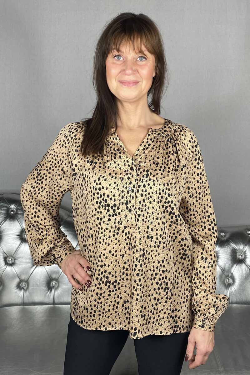 Soyaconcept-Alaya-Blus-Dam-Sand-Combi-11