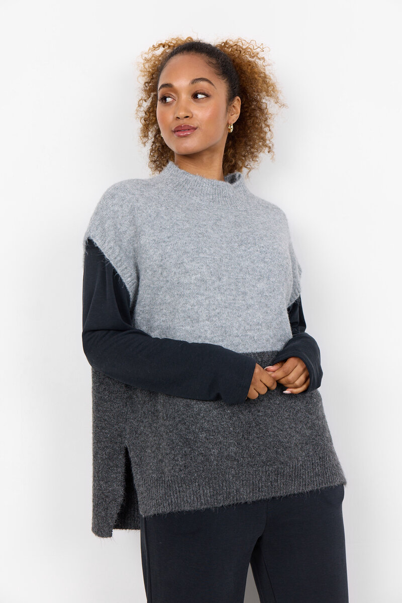 Soyaconcept-Freise-Stickad-Vast-Dam-Light-Grey-Melange-Combi-1