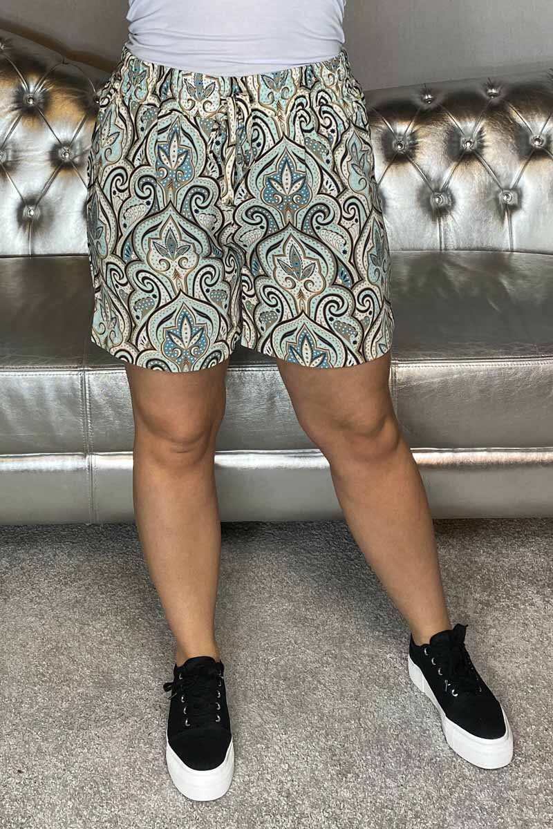 Soyaconcept-Pary-Shorts-Dam-Bla-Monstrad-11