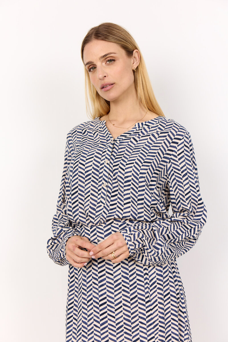 Soyaconcept-Selia-2-Langarmad-Blus-Dam-Navy-Combi-1