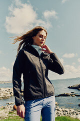 Twentyfour-Venture-360-Softshelljacka-Dam-Black-1