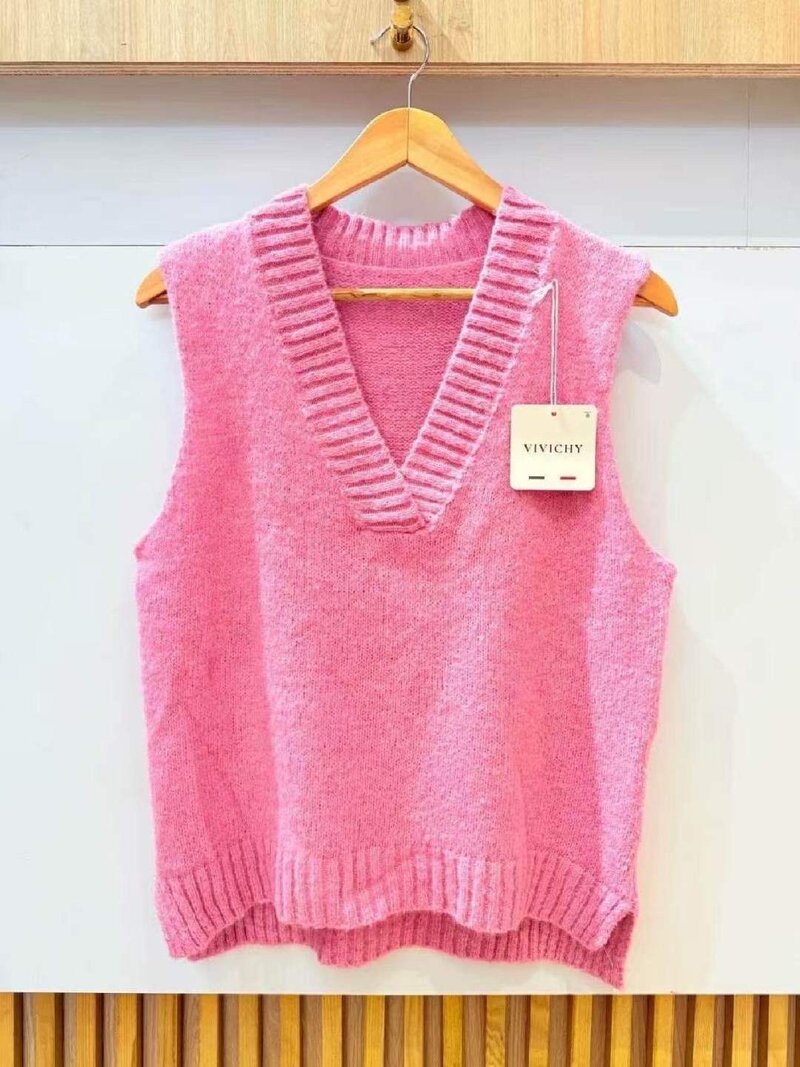 Vivichy-Alexis-Stickad-Vast-Dam-Rose-Babi-1