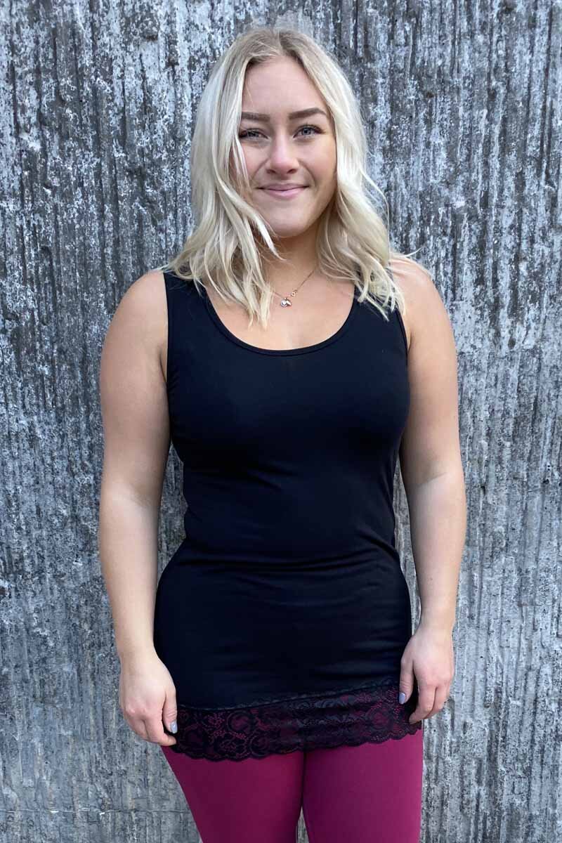 Way-of-Sweden-Emma-Spetslinne-Dam-Svart-10
