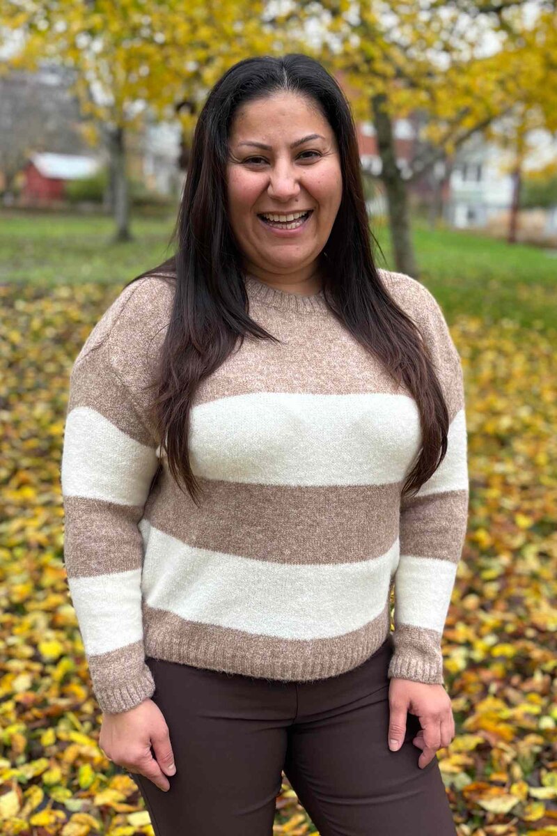 Zabaione-Catalina-Pullover-Dam-Taupe-10