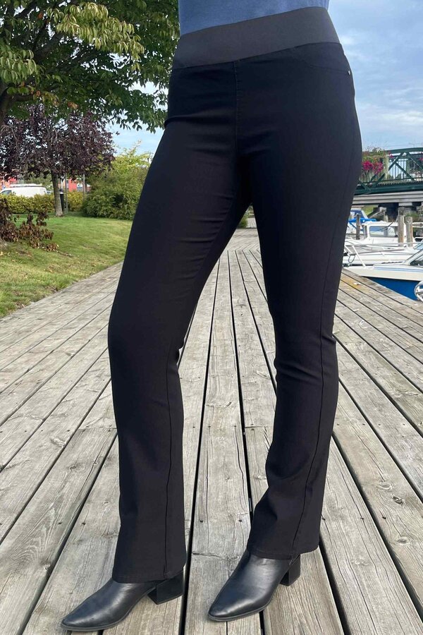 Freequent Shantal Bootcut Längd 34 Power Dam Black