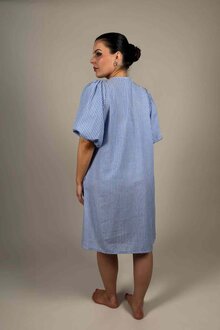Aniela-Randig-Klanning-Dam-Bla-Camicia--Smilebutiken-2