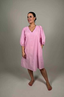 Aniela-Randig-Klanning-Dam-Rosa-Camicia--Smilebutiken-1