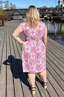 Caramelle-Idelle-Klanning-Dam-Pink-4