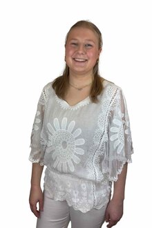 Chica-London-Alessandra-Topp-Dam-White-1