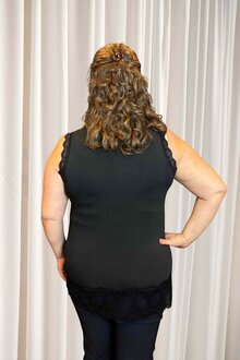 Chica-London-Blake-Kortarmad-Topp-med-Spets-Dam-Black-2