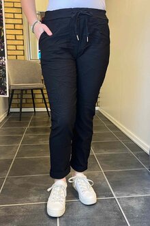 Chica-London-Edwina-Ankelbyxa-Dam-Black-3